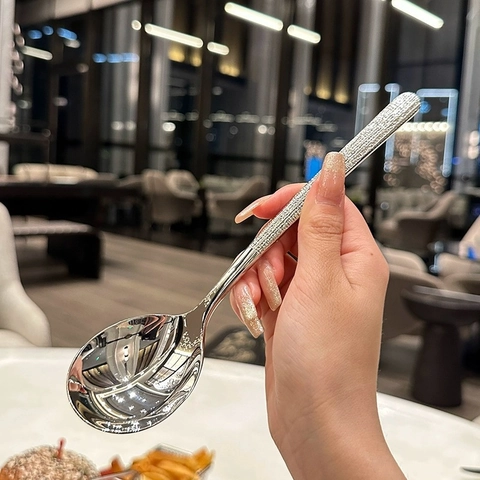 Cucchiaio In Acciaio Inossidabile Texture Martellata Manico Lungo Testa Tonda Zuppa Dessert Stoviglie Casa Ristorante