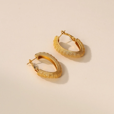 Boucles D'oreilles Créoles Mat À Grain Plaqué Or Laiton Géométrique Forme C Femmes Avec Tige En Argent Sterling 925