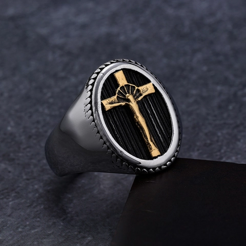 Herren Edelstahl Siegelring Retro Bi-Color Gold Kruzifix Kreuz Relief Ovales Gesicht Vintage Punk Religiöser Schmuck