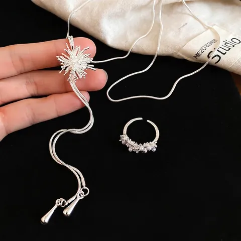 Collar Y Anillo De Cobre Circón Perla Artificial Largo Forma Y Borla Motivo Estrellado Elegante Moda Joyería Para Mujeres