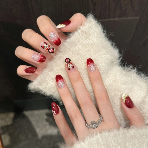 Unghie Finte Fatte A Mano Gatto Della Fortuna 3D Capodanno Cinese Rosso Oro Glitter Corte Ovali