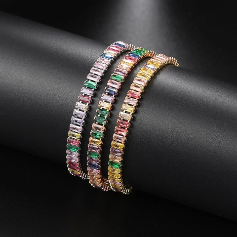Bracelet Tennis Élégant en Zircone Cubique Colorée Taille Baguette pour Femmes Cuivre Plaqué Or Argent Arc-en-Ciel