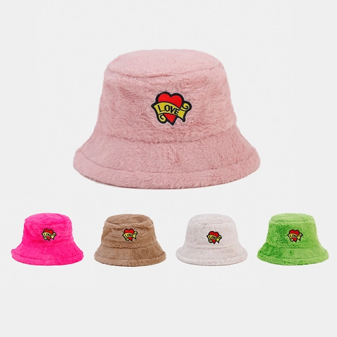 Women Plush Bucket Hat Faux Fur Heart LOVE Patch Winter Warm Soft Windproof Fashion Outdoor Fisherman Cap Solid