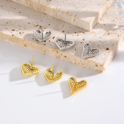 Fashionable Copper 18K Gold Plated Heart Stud Earrings For Women Exquisite Shiny Zirconia Pave Heart Shaped Ear Studs Jewelry