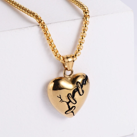 Stitched Heart Pendant Necklace 304 Stainless Steel Broken Heart Punk Retro Hip Hop Streetwear Jewelry For Men Women