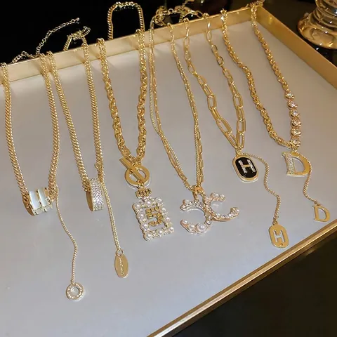 Elegant Alloy Necklace For Women Minimalist Rhinestone Faux Artificial Pearl Letter Geometric Pendant Clavicle Chain Jewelry Gift