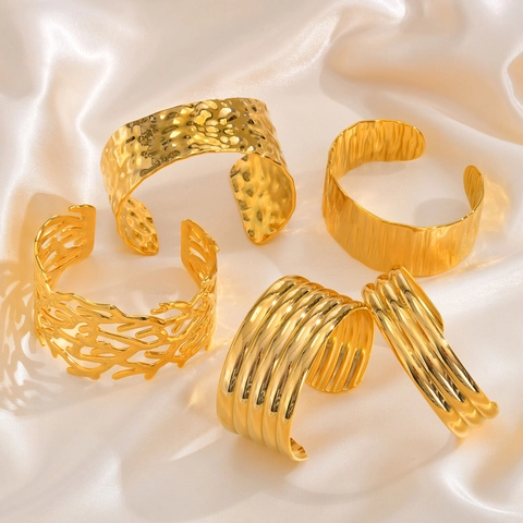 European Style Vintage Stainless Steel Open Cuff Bracelet For Women Personalized Multi-layer Hammered Hollow Gold Plated Jewelry