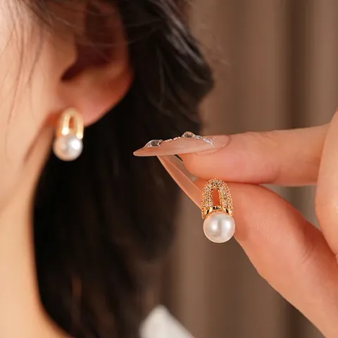 Orecchini Retrò Francesi A Forma De U Con Künstliche Perle E Zircone Con 925 Sterling Silver Earring Post Gioielli Placcati Oro Donna