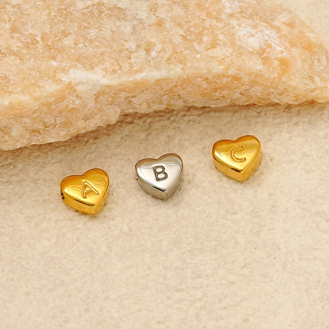 Herz Initialen Anhänger Halskette 18K Vergoldet Edelstahl Alphabet Buchstabe Charmanter Schmuck Für Frauen Mädchen