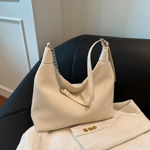 Sac Hobo Femme Grande Capacité Plissé Cuir PU Sac À Épaule Avec Chaîne Argentée Fourre-Tout Mode Tendance Minimaliste