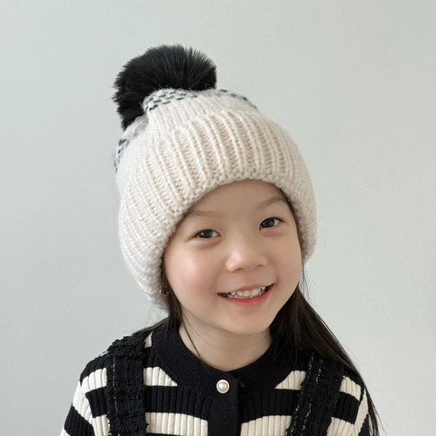 Kids Winter Knit Beanie Hat Large Pom Pom Jacquard Heart Pattern Thermal Soft Warm Ribbed Cuff For Boys Girls
