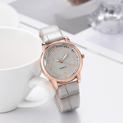 Reloj De Cuarzo Para Mujer Simple Moda Damas Redondo Analógico Reloj De Pulsera Correa De Cuero PU Caja De Aleación Minimalista Estudiante