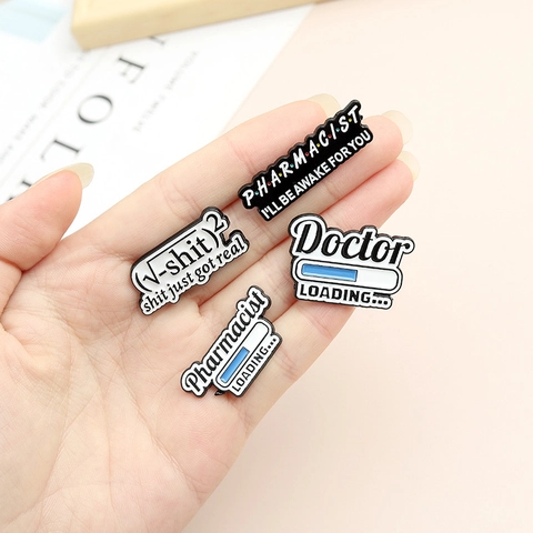 Ensemble Broches Émaillées Science Créative Chimie Mathématiques Physique Formules Docteur Pharmacien Badge Alliage Drôle Geek Broche Bijoux