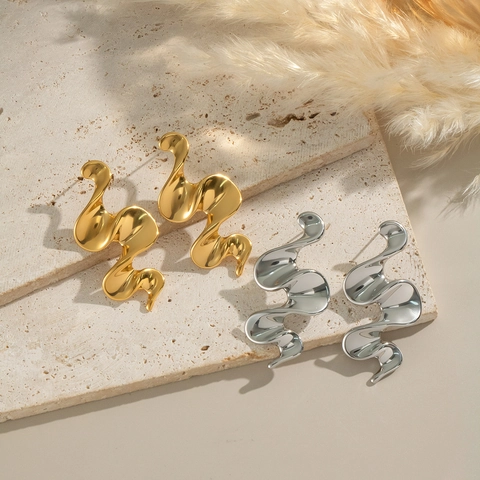 Orecchini Minimalisti A Forma Di Onda Acciaio Inossidabile 304 Placcato Oro 18K Impermeabili Ipoallergenici Gioielli Geometrici Astratti Per Donne