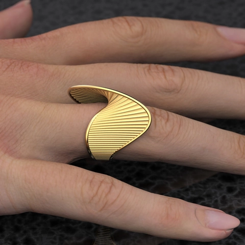 Anello in Acciaio Inossidabile Placcato Oro 18K a Righe Torte per Donna Unico Asimmetrico Strutturato Geometrico Moda Anello