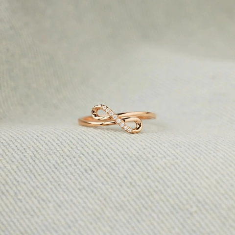 Minimalistische 925 Sterling Zilveren Oneindigheid Ring voor Dames Kruis Asymmetrisch Strass Ingelegde Mode Sieraden