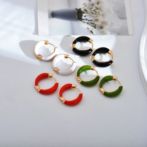 Orecchini a Cerchio Geometrici in Smalto di Moda Coreana Donna Acciaio al Titanio Minimalista Huggie Gioielli Personalità