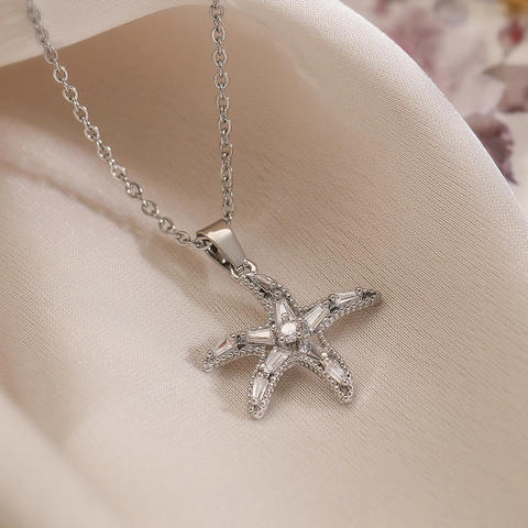 Elegante Collana Con Pendente a Stella Marina in Rame Con Intarsio di Zirconia Placcato Oro Argento Gioielli da Donna Catena Sottile