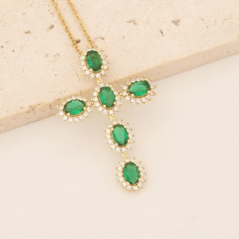 Collana Con Ciondolo A Croce Rame Acciaio Inossidabile Placcato Oro 18K Zirconia Cubica Colorata Gioielli Religiosi