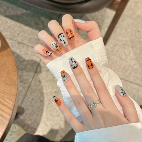 Handmade Halloween Press On Nails Gothic Spider Web Ghost Face Orange Black Gray Gradient High Gloss Wearable Artificial Nails