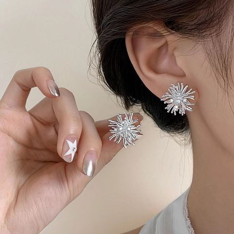 Pendientes De Circonita Con Fuegos Artificiales De Cobre Floral Con Poste De Plata De Ley 925 Joyería Elegante