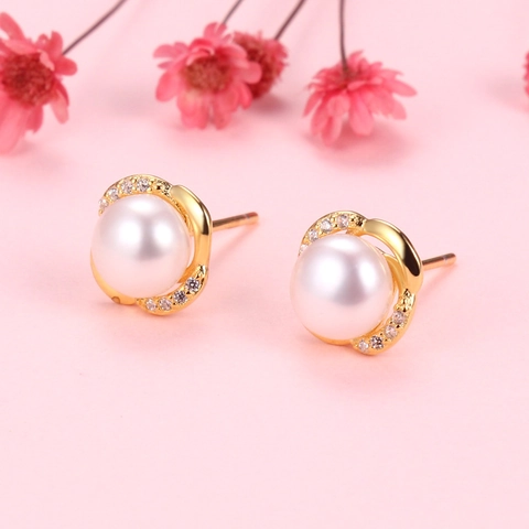925 Sterling Silver Crown Natural Pearl Zirconia Stud Earrings For Women Elegant Royal Style Inlaid Pearl Earrings Jewelry Gift