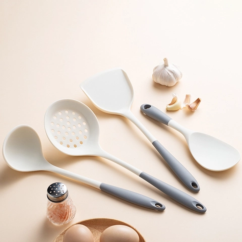 Utensili Cucina Silicone Set Strumenti Cottura Resistente Calore Antiaderente Spatola Schiumarola Cucchiaio Zuppa Riso Minimalista