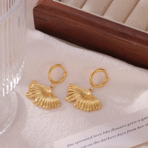 Vintage Stainless Steel Ginkgo Leaf Drop Earrings For Women Personality Electroplated Gold Silver Plant Jewelry Gift