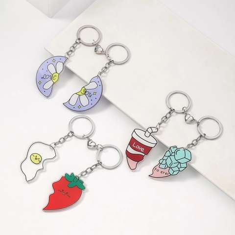 Portachiavi per Coppie a Giunzione Magnetica in Acrilico a Forma di Cuore Margherita Uovo Fragola Cola Ciondolo Regalo