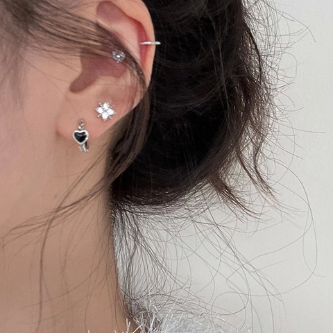 Kupfer Herz Creolen Kleine Schwarze Emaille Herz Gedrehte Seil Creolen Für Damen Minimalistische Tägliche Schmuck Accessoire