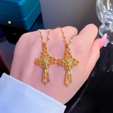 Collar Con Colgante De Cruz De Jesús Bañado En Oro Acero Inoxidable Cobre Micro Incrustado Circón Joyería Religiosa Vintage Para Mujeres