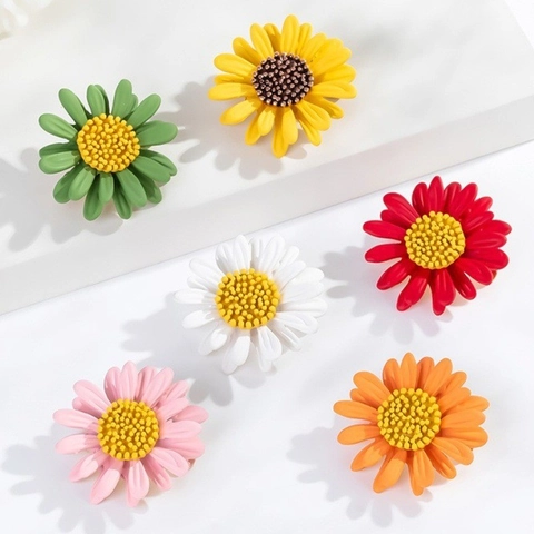 Daisy Sunflower Brooch Pin Alloy Resin Floral Rhinestone Sweet Pastoral Style Women Clothing Accessories