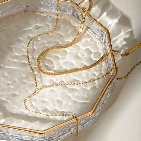 Collana A Strati Minimalista In Acciaio Inossidabile Placcato Oro 18K Catena A Serpente Forma Y Impermeabile Gioielli
