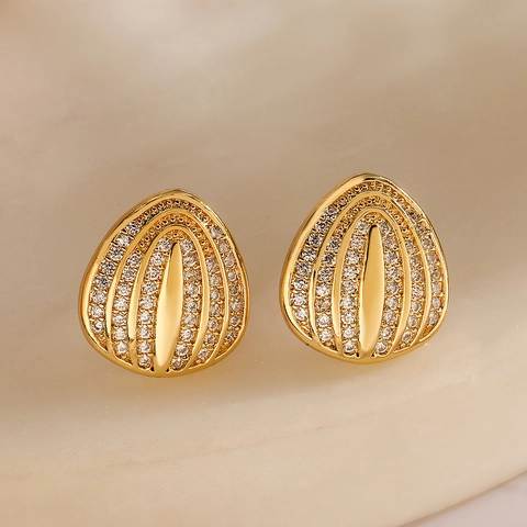 Orecchini A Lobo In Rame Placcato Oro 18K Zircone Cuore Geometrico Micro Pave Eleganti Accessori Per Gioielli Di Moda Per Donne