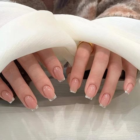 Uñas Postizas Cortas Cuadradas Redondas Francesas Rosas Con Purpurina Plateada Color Piel Para Mujeres
