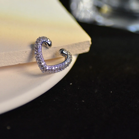 Ear Cuff Cuore Elegante Rame Micro Pave Zirconia Clip Su Orecchino Gioielli Non Forati Donne Accessori Lusso