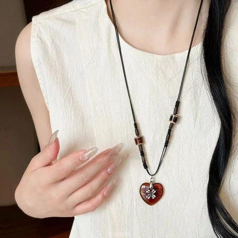 Collar Con Colgante De Corazón Vintage Con Flor De Plata Cuentas Estilo Cerámica Ámbar Cadena De Cuerda Tejida Joyería Retro Para Mujer