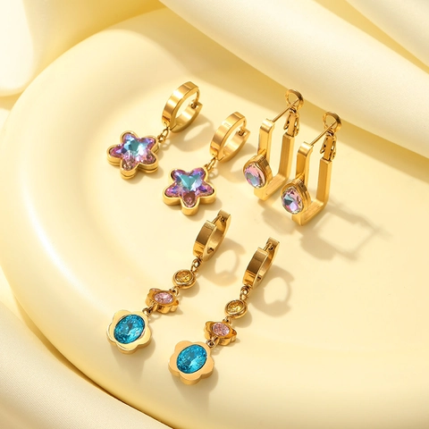 Orecchini in Acciaio Inossidabile con Strass a Forma di Stella e Fiore Traforati per Donna Bracciale con Pendente a Farfalla Placcato Oro Gioielli