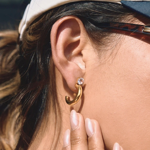 Orecchini a Cerchio a Forma di C in Acciaio Inossidabile Zirconia per Donna Placcati in Oro Gioielli di Moda Eleganti