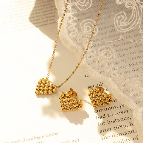 Titanium Steel Beaded Heart Pendant Jewelry Set Electroplated Gold Silver Minimalist Fashion Necklaces Earrings For Women