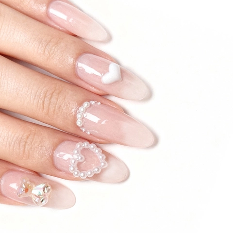 Uñas Postizas Francesas Con Decoraciones 3D Oso Corazón Perla Artificial Almendra Uñas Postizas Degradado Rosa Nude Elegante Para Mujeres