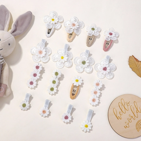 Fermagli per Capelli a Forma di Margherita Ricamati a Mano per Bambine Simpatici Fermagli Floreali in Tessuto Accessori per Capelli per Uso Quotidiano