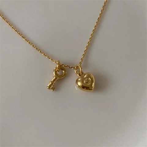 925 Sterling Silver Heart And Key Pendant Necklace Minimalist Romantic Elegant Jewelry For Women Daily Wear Gift