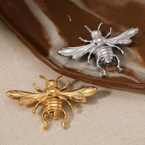 Stainless Steel Bee Peace Dove Brooches Elegant Gold PVD Plated Animal Pin Jewelry For Suits Coats Unisex Fashion