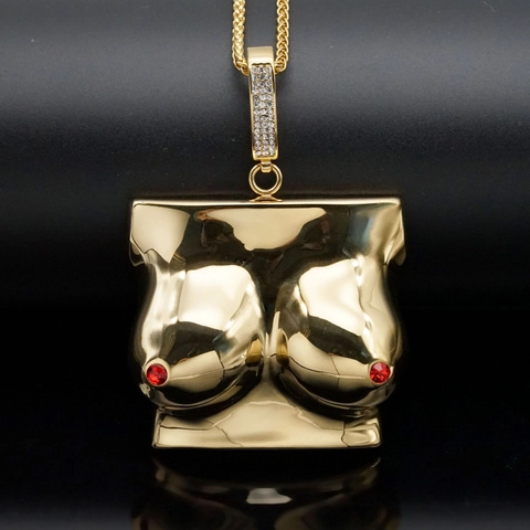 Ciondolo Torso Femminile Petto Acciaio Inossidabile Gioielli Hip Hop Strass Rosso Lucido Brillante Accessorio Moda