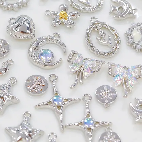 Ciondoli Per Gioielli In Lega D'argento Pendenti Strass Perla Iridescente Fiocco Stella Luna Cuore Croce Per Realizzare Collane Braccialetti DIY Stile Etereo Dolce