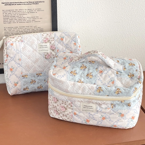 Gesteppte Kosmetiktasche Mit Blumenmuster Patchwork Polyester Tragbare Reise Kulturbeutel Make Up Organizer Für Damen