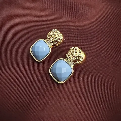 Orecchini Con Pietra Blu Quadrata E Perno In Argento Lega Disco Rotondo Martellato Dorato Vintage Elegante Donna