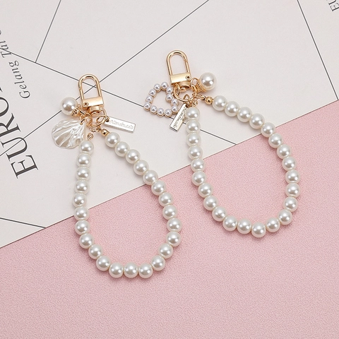 Llavero De Perlas Artificiales Con Dijes De Corazón Concha Elegante Colgante De Bolso Para Mujeres Accesorio De Aleación Hecho A Mano