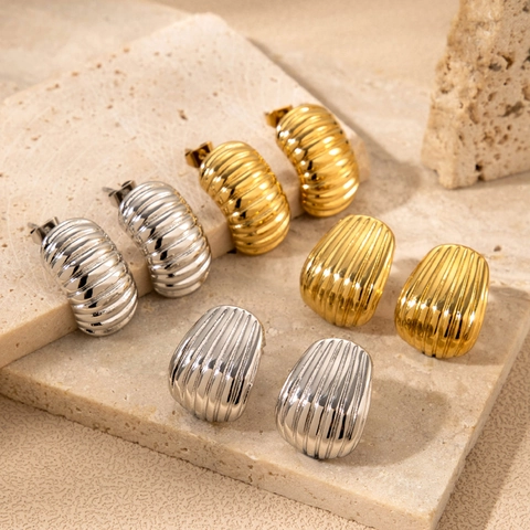 Stainless Steel Textured Shell Ribbed Stud Earrings Minimalist Geometric Jewelry For Women